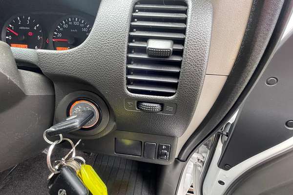 2011 Nissan Navara RX D40 4X4
