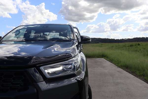 2024 Toyota Hilux SR5 48V GUN126R 4X4