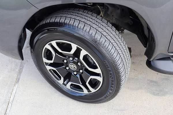 2024 Toyota Hilux SR5 48V GUN126R 4X4