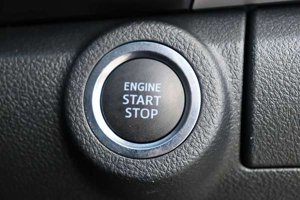 2024 Toyota Hilux SR5 48V GUN126R 4X4