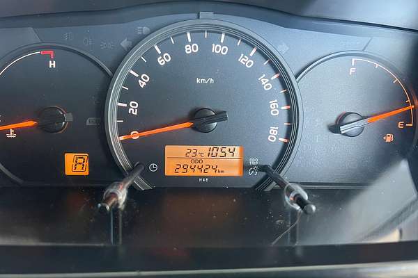 2014 Toyota Hiace KDH201R LWB