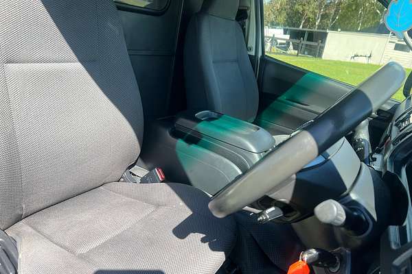 2014 Toyota Hiace KDH201R LWB
