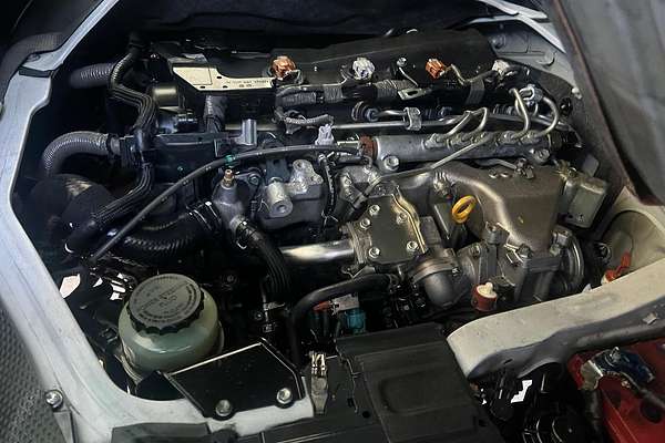 2014 Toyota Hiace KDH201R LWB
