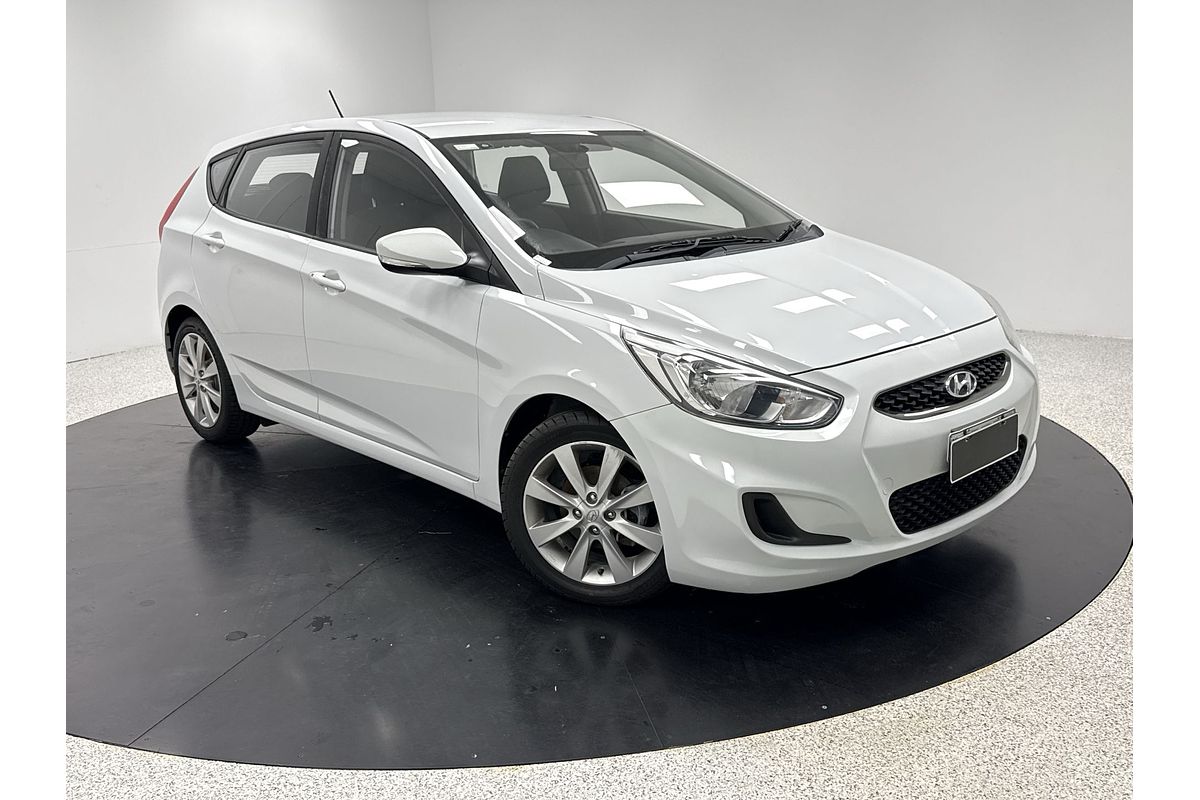 2019 Hyundai Accent Sport RB6