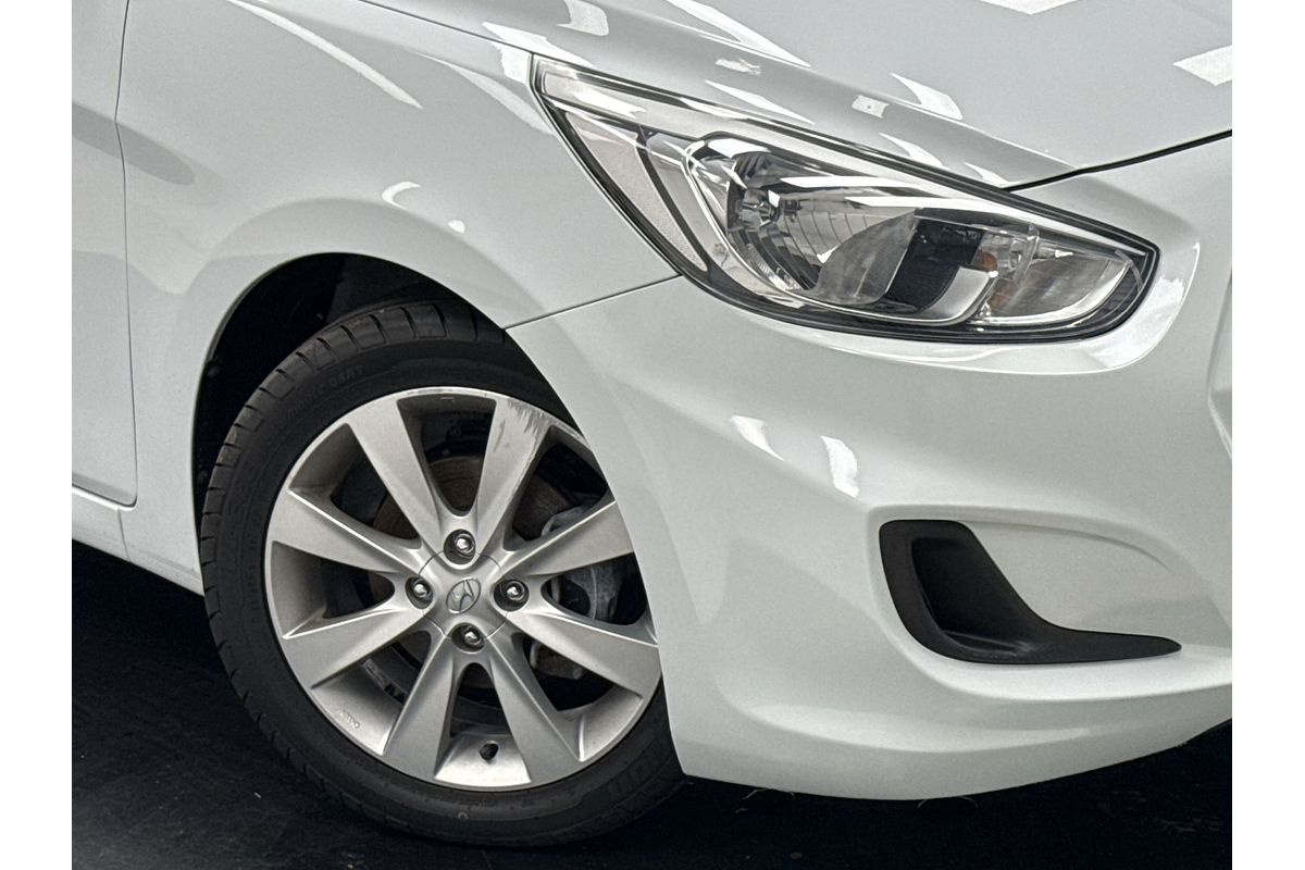 2019 Hyundai Accent Sport RB6