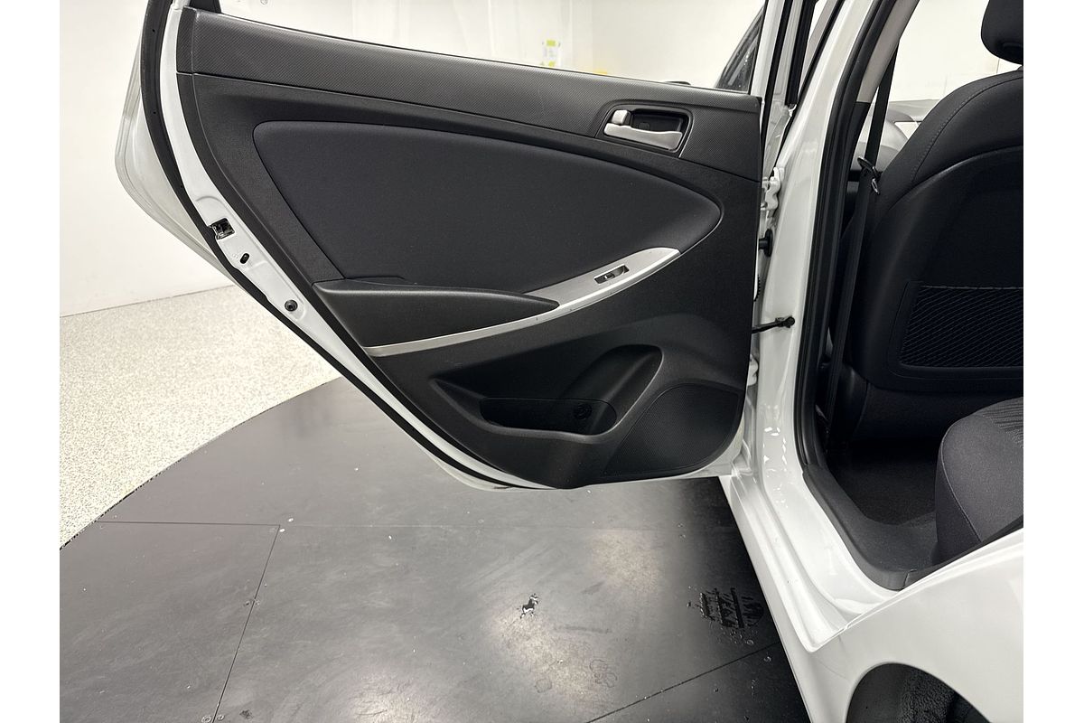 2019 Hyundai Accent Sport RB6