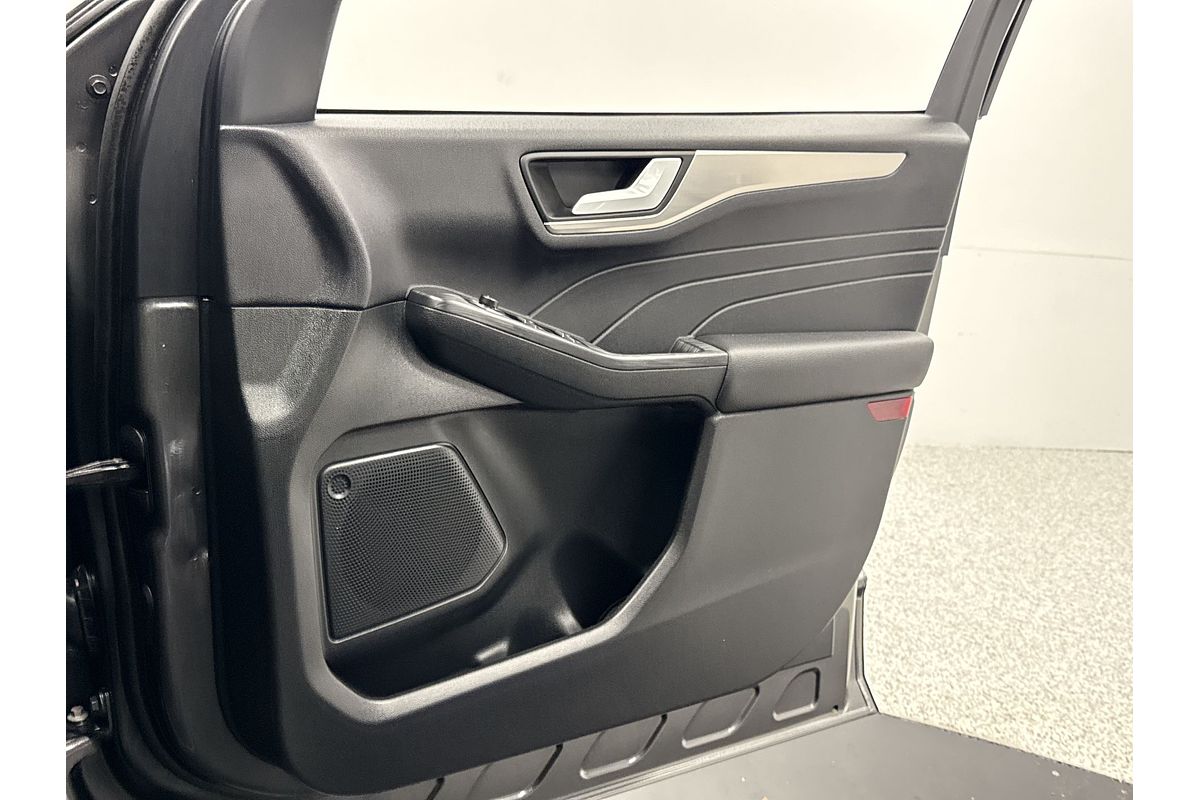 2023 Ford Escape ZH