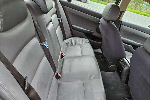 2010 Holden Commodore Omega VE