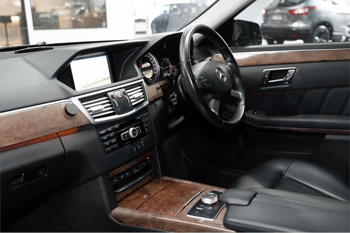 2011 Mercedes-Benz E-Class E220 CDI BlueEFFICIENCY Elegance W212