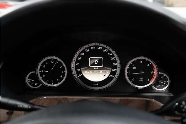 2011 Mercedes-Benz E-Class E220 CDI BlueEFFICIENCY Elegance W212