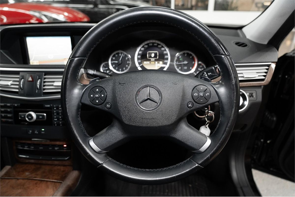 2011 Mercedes-Benz E-Class E220 CDI BlueEFFICIENCY Elegance W212