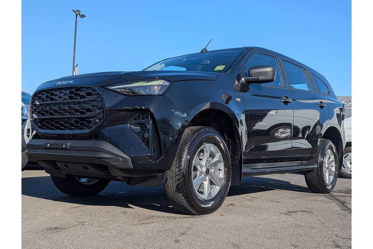 2025 Isuzu MU-X LS-M