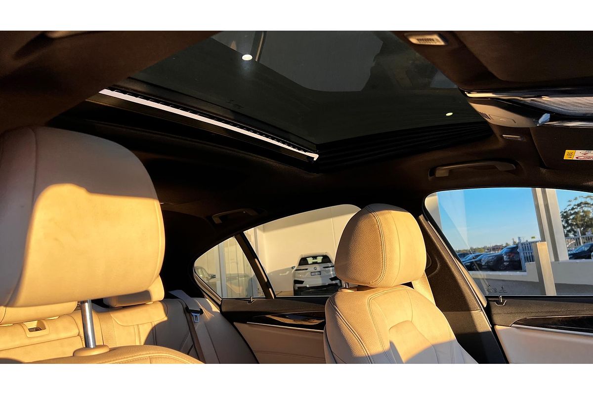 2018 BMW 5 Series 520d M Sport G30