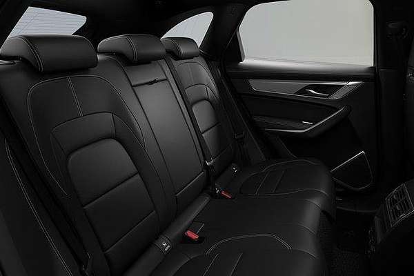2025 Jaguar F-PACE P250 R-Dynamic SE 90th Anniversary Edition X761