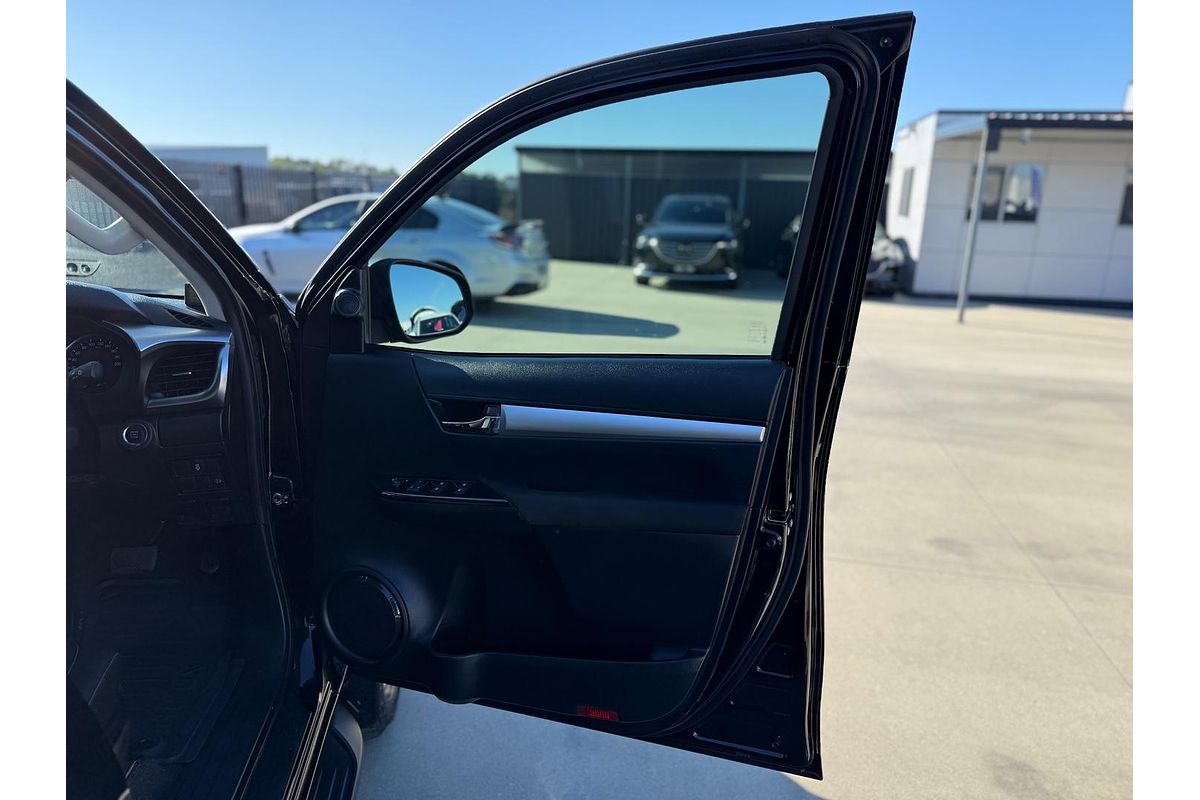2019 Toyota Hilux SR5 GUN126R 4X4