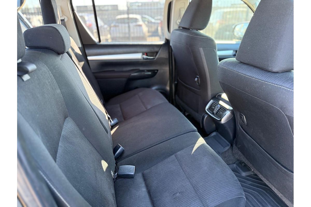 2019 Toyota Hilux SR5 GUN126R 4X4