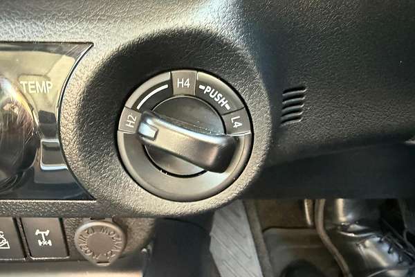 2019 Toyota Hilux SR5 GUN126R 4X4