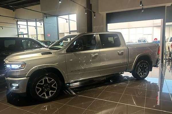 2025 RAM 1500 Laramie Sport Hurricane SO RamBox DT 4X4 SWB