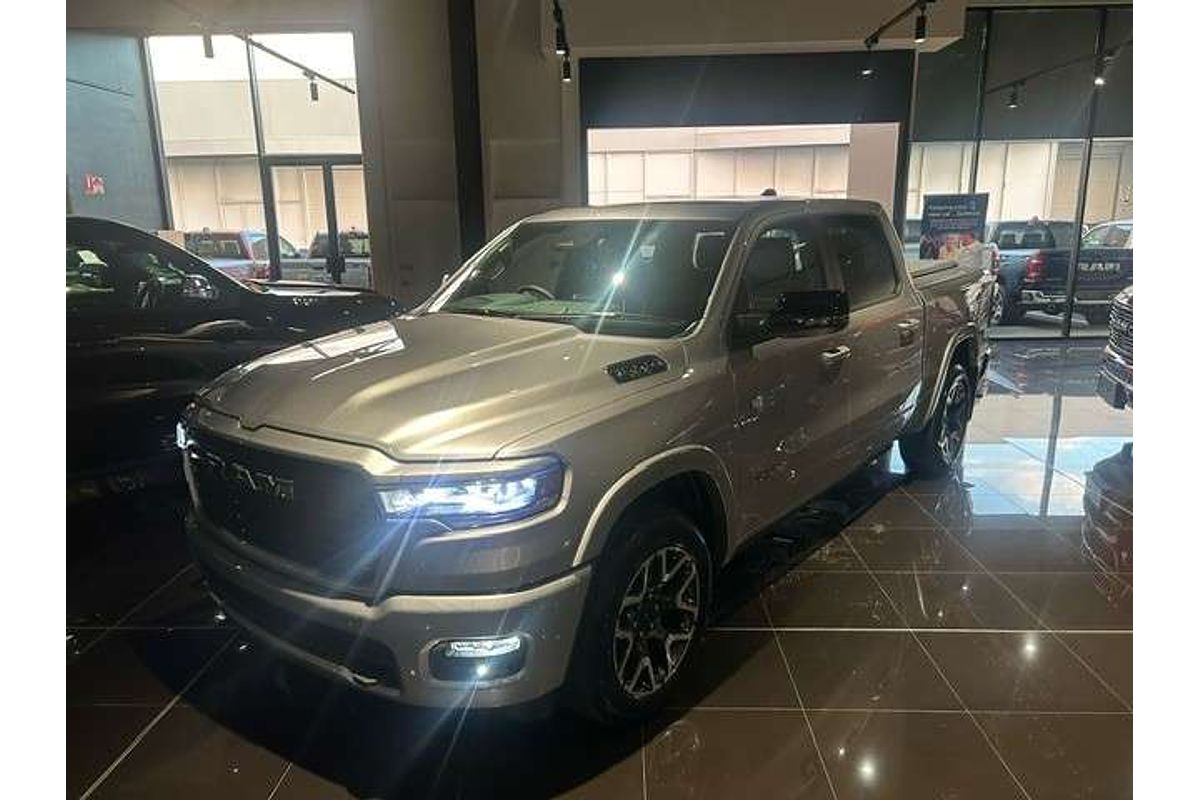 2025 RAM 1500 Laramie Sport Hurricane SO RamBox DT 4X4 SWB