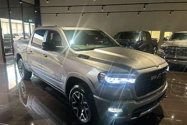 2025 RAM 1500 Laramie Sport Hurricane SO RamBox DT 4X4 SWB