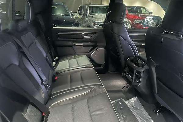 2025 RAM 1500 Laramie Sport Hurricane SO RamBox DT 4X4 SWB