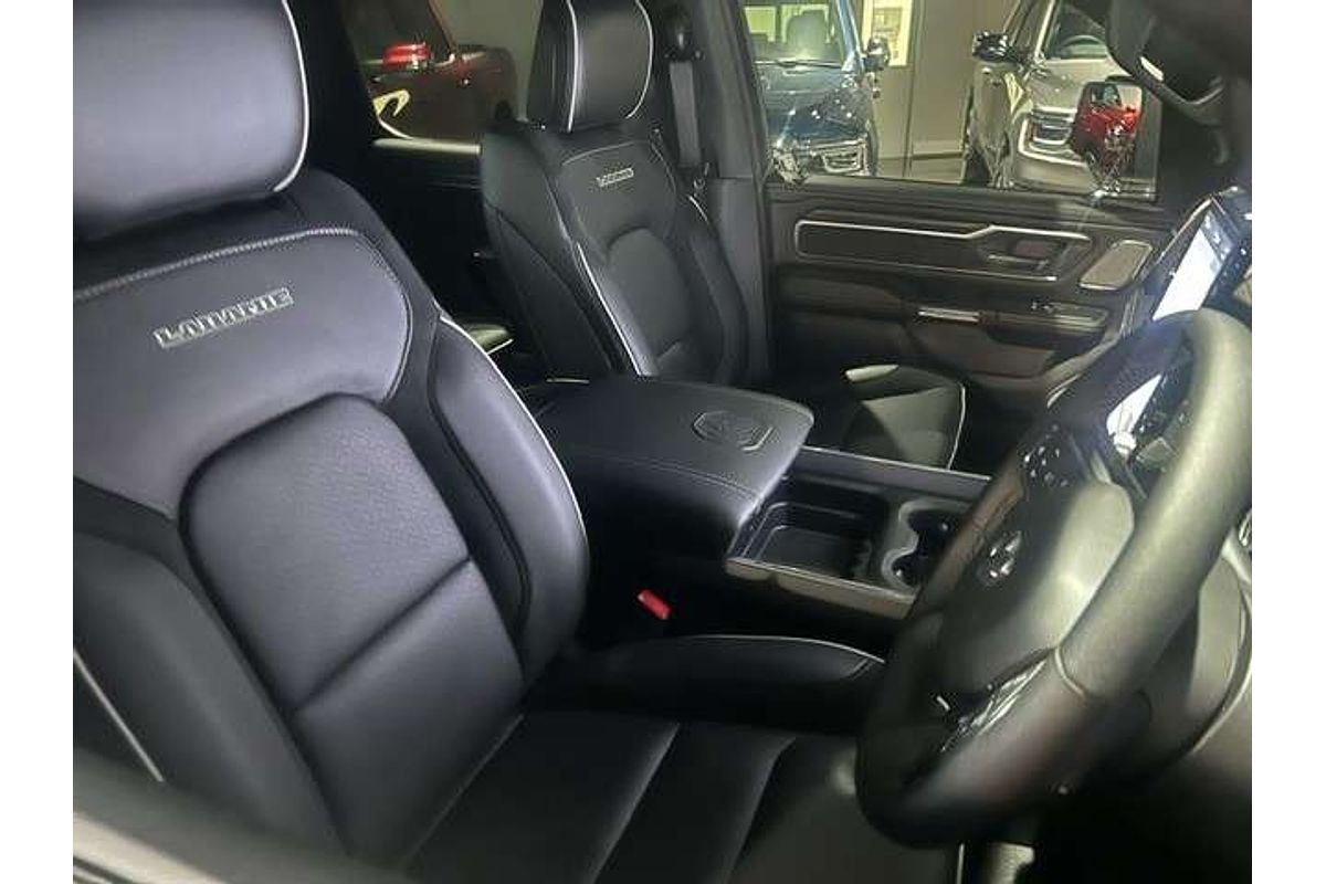 2025 RAM 1500 Laramie Sport Hurricane SO RamBox DT 4X4 SWB
