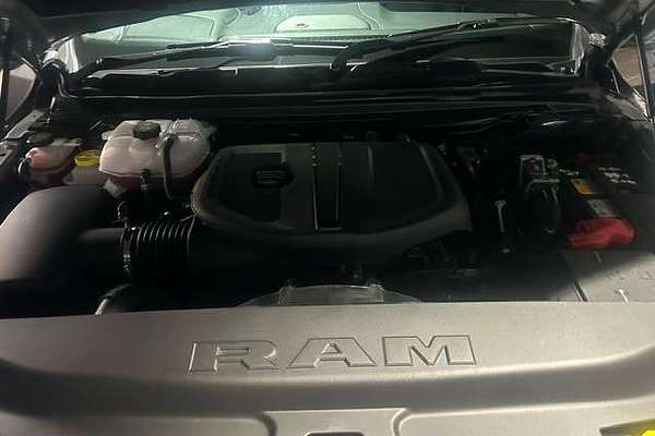 2025 RAM 1500 Laramie Sport Hurricane SO RamBox DT 4X4 SWB