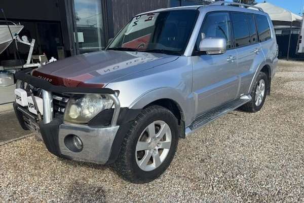 2007 Mitsubishi Pajero VR-X LWB (4x4) NS