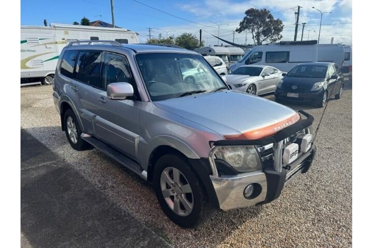 2007 Mitsubishi Pajero VR-X LWB (4x4) NS