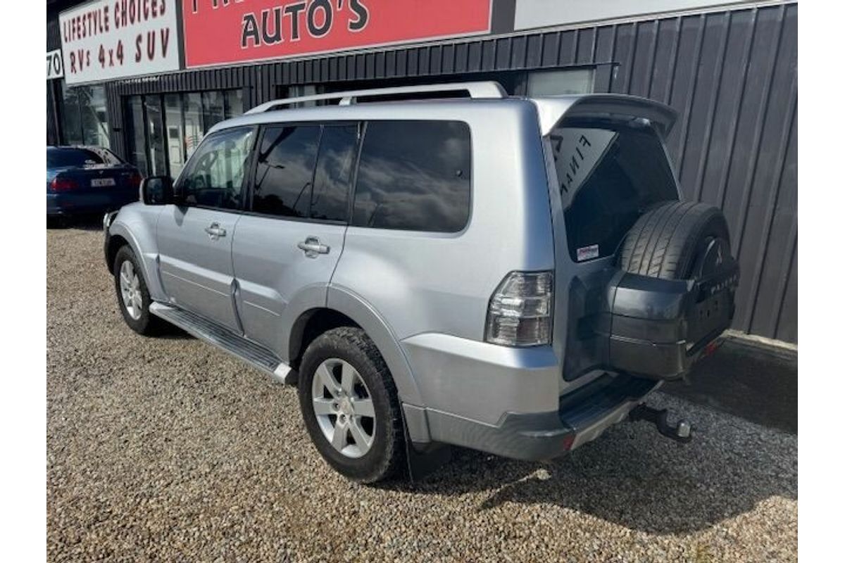 2007 Mitsubishi Pajero VR-X LWB (4x4) NS