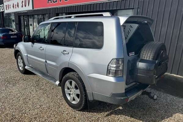 2007 Mitsubishi Pajero VR-X LWB (4x4) NS