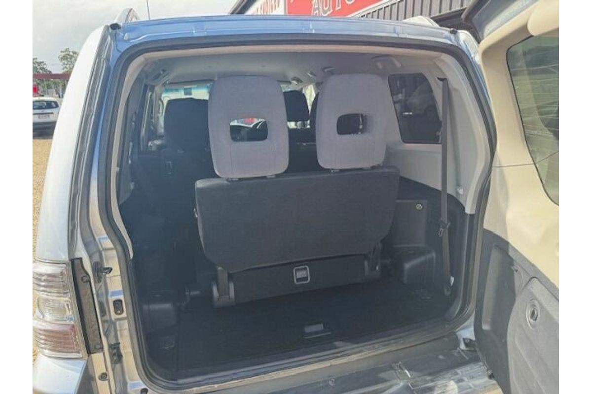 2007 Mitsubishi Pajero VR-X LWB (4x4) NS