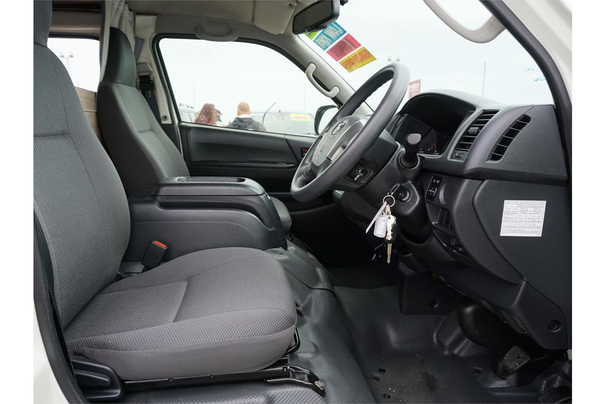 2018 Toyota Hiace KDH201R LWB