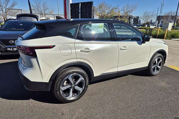 2024 Nissan QASHQAI ST+ J12