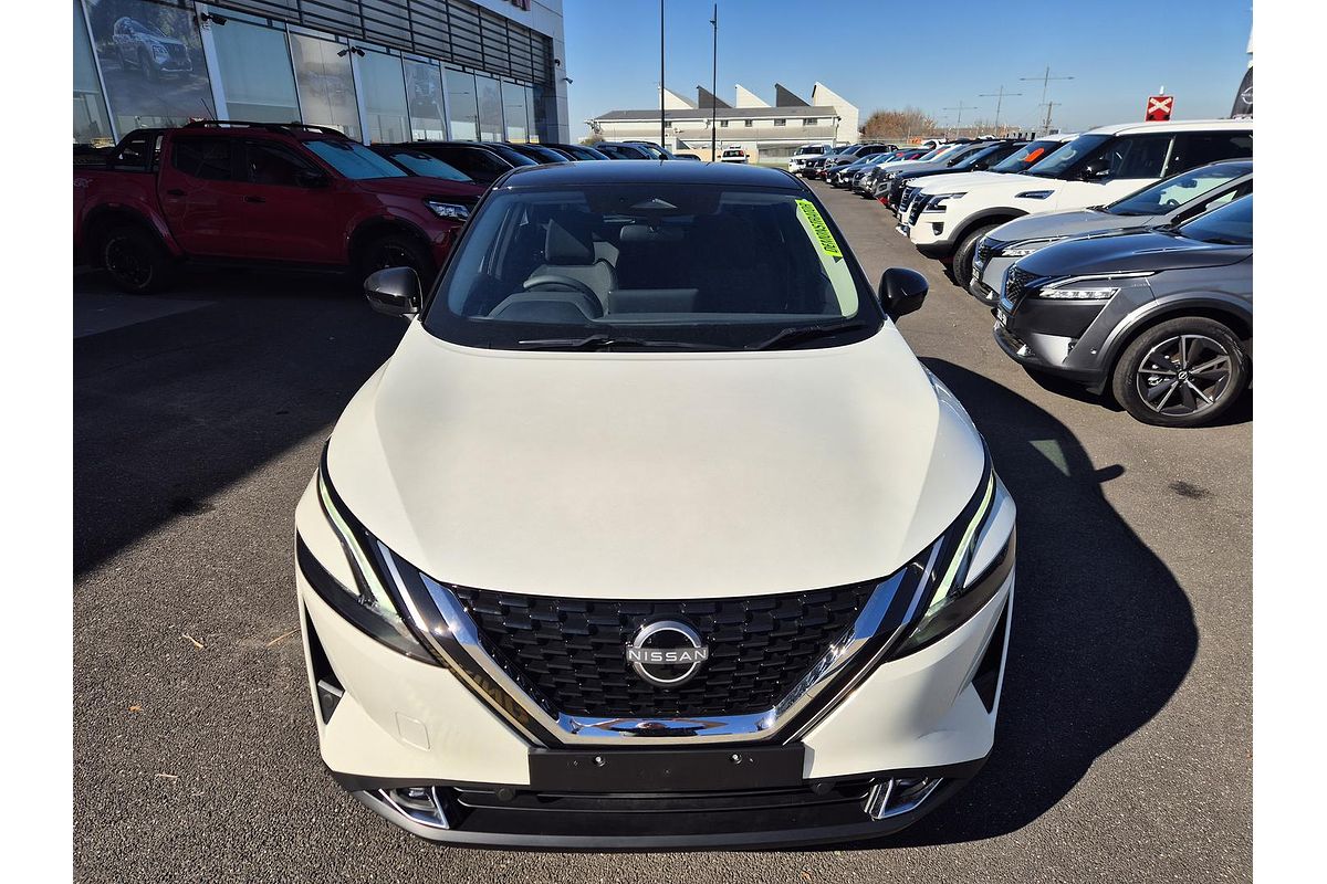 2024 Nissan QASHQAI ST+ J12