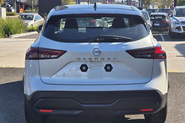 2024 Nissan QASHQAI ST+ J12
