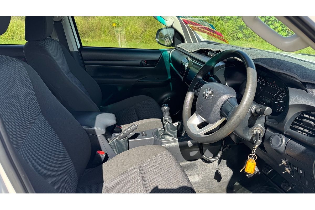 2017 Toyota Hilux Workmate (4x4) GUN125R 4X4