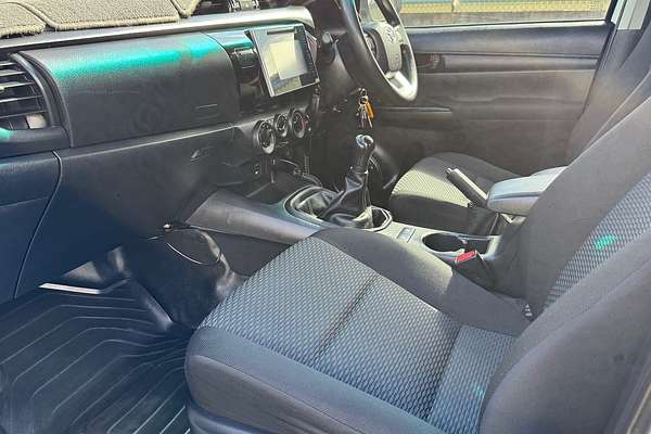 2017 Toyota Hilux Workmate (4x4) GUN125R 4X4