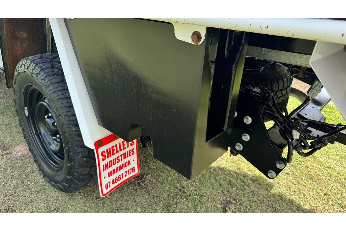 2017 Toyota Hilux Workmate (4x4) GUN125R 4X4