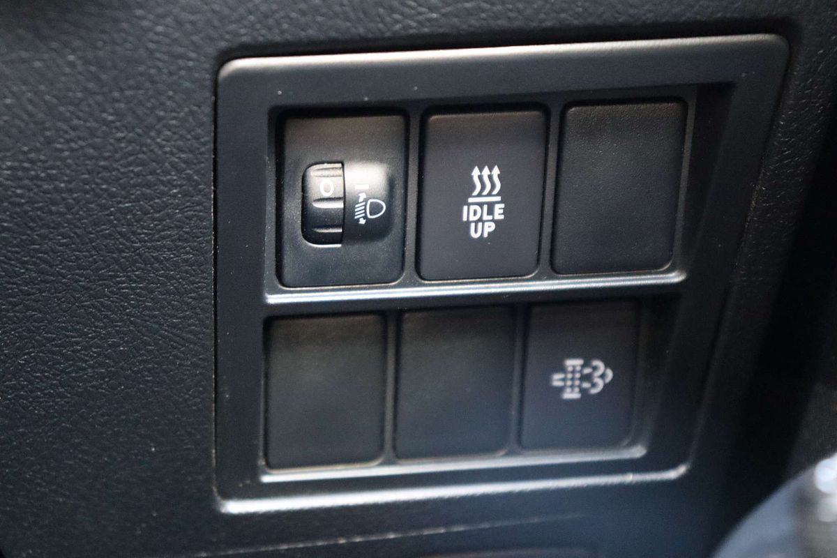 2024 Toyota Hilux SR GUN126R 4X4