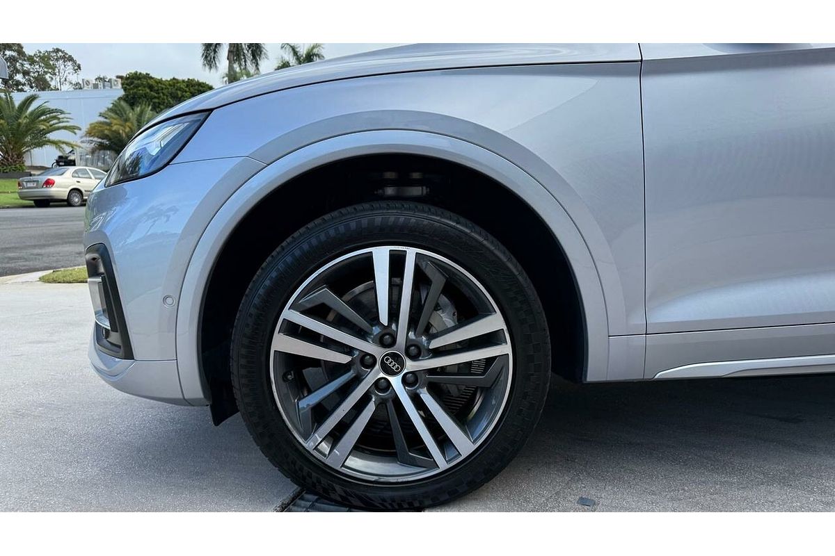 2022 Audi Q5 40 TDI FY
