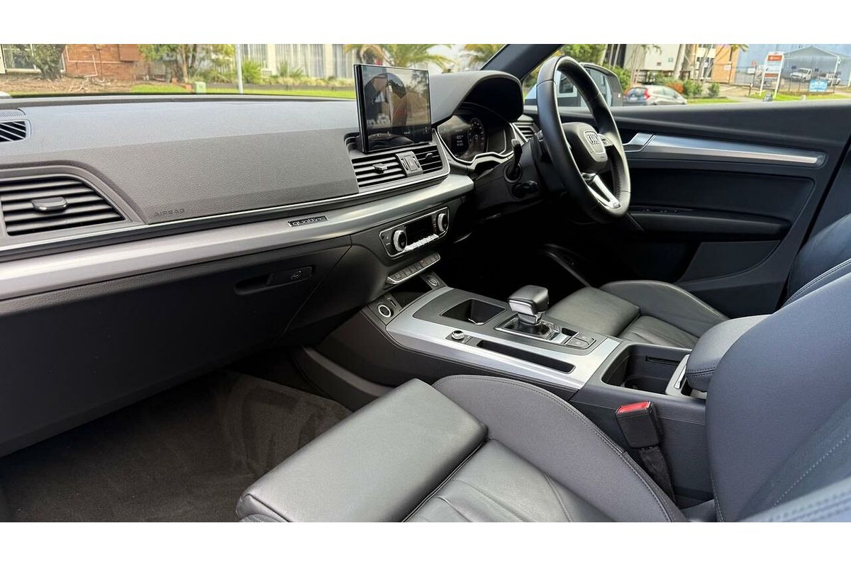2022 Audi Q5 40 TDI FY