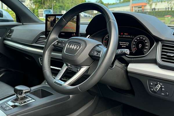 2022 Audi Q5 40 TDI FY