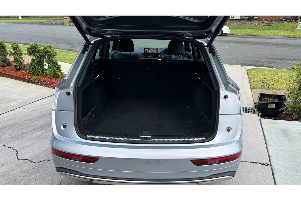 2022 Audi Q5 40 TDI FY