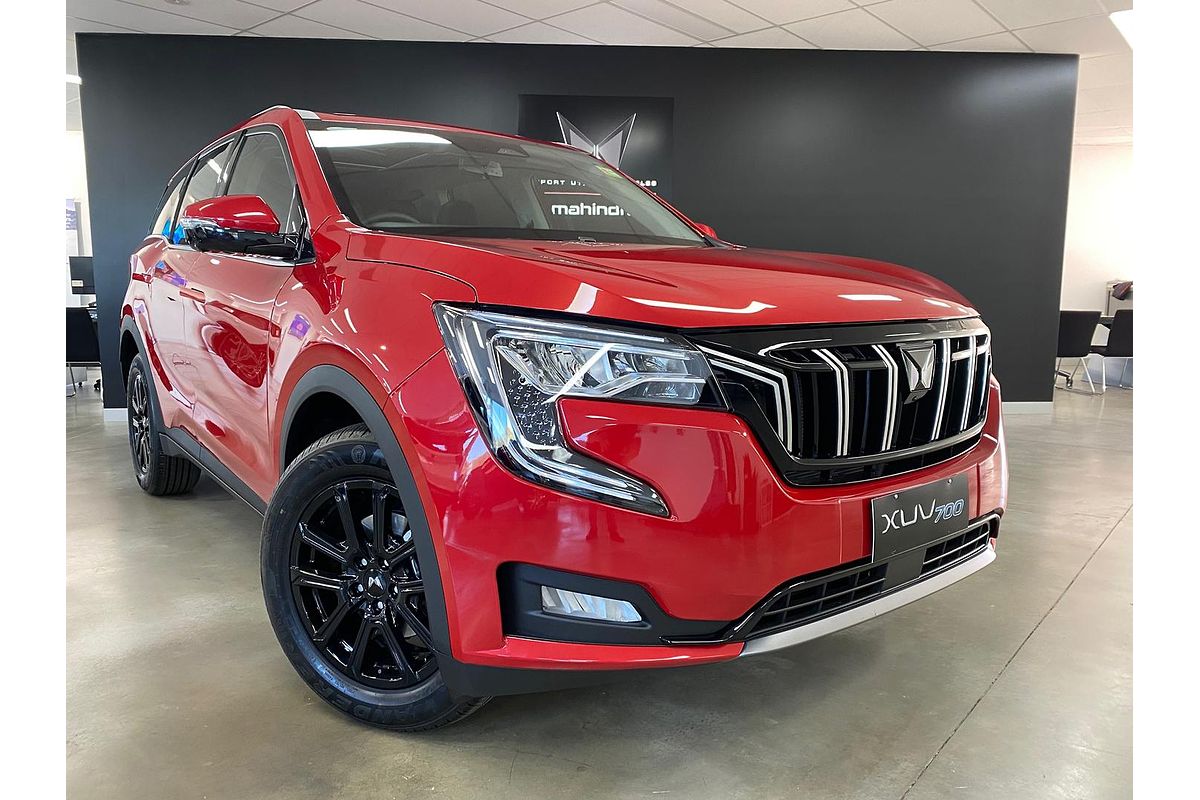 2025 Mahindra XUV700 AX7L