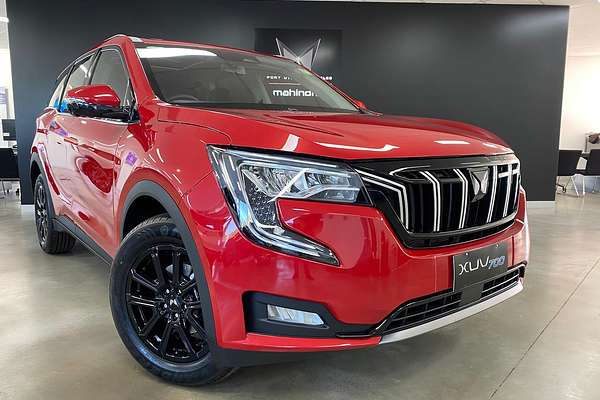 2025 Mahindra XUV700 AX7L