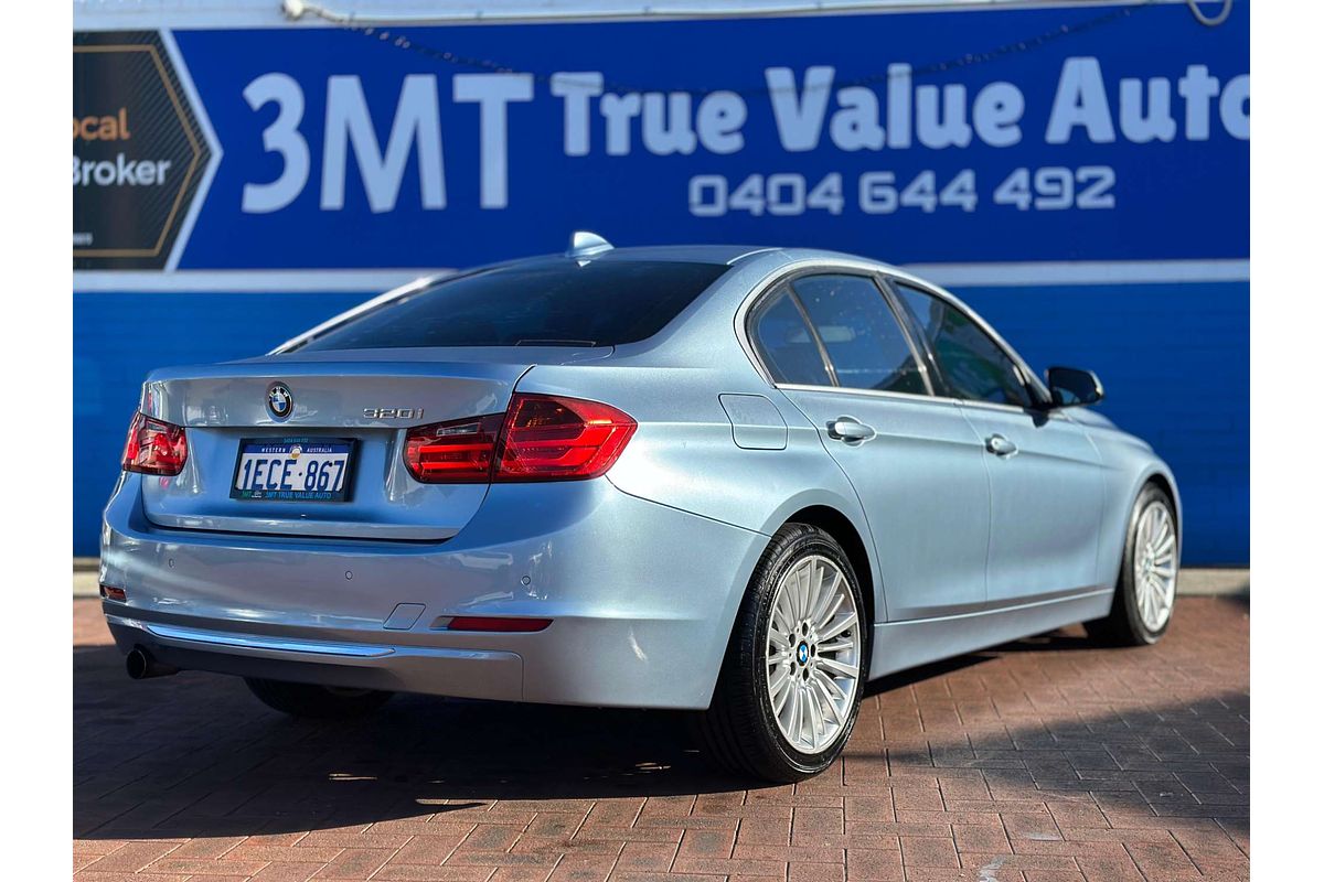 2012 BMW 3 Series 320i F30