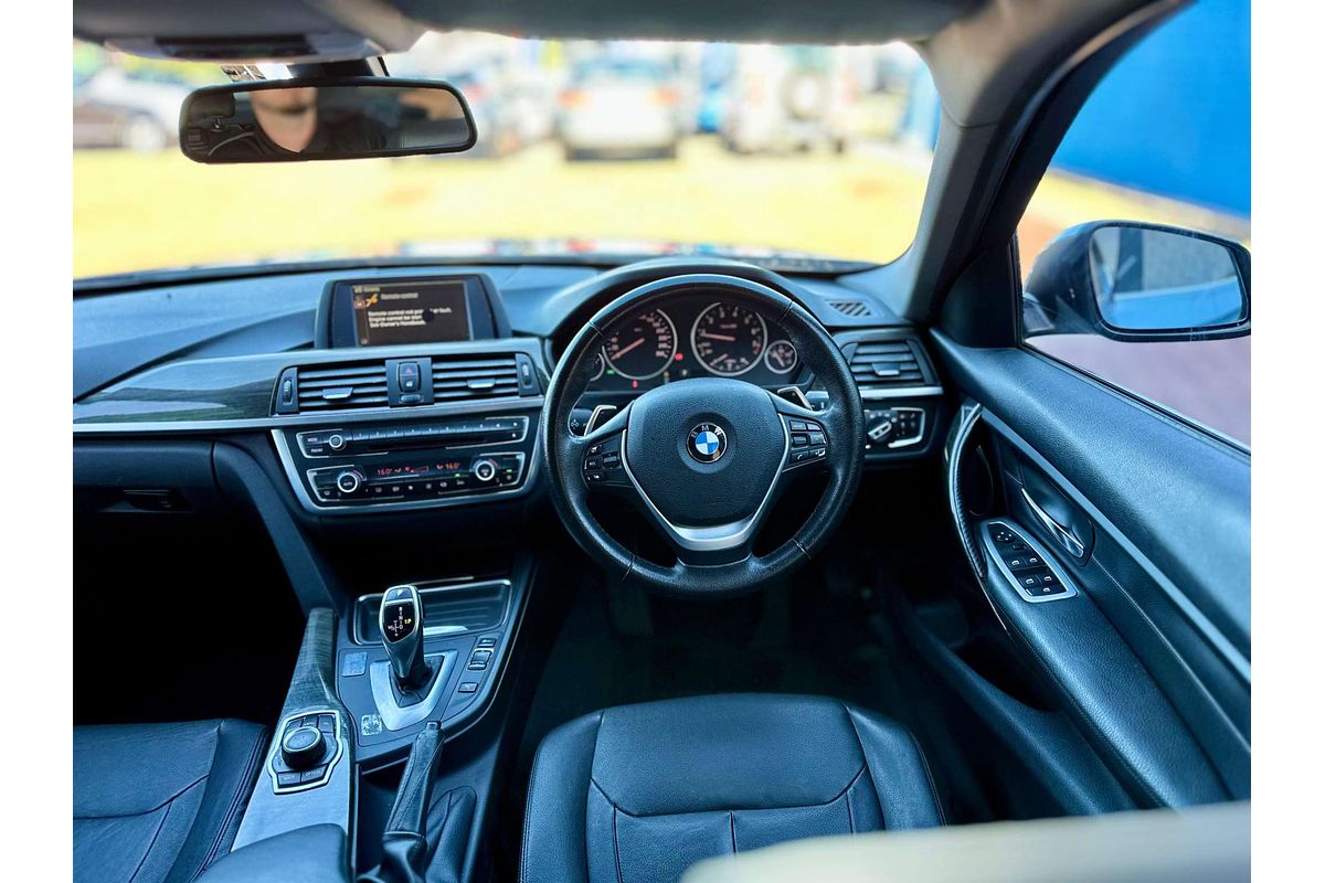 2012 BMW 3 Series 320i F30