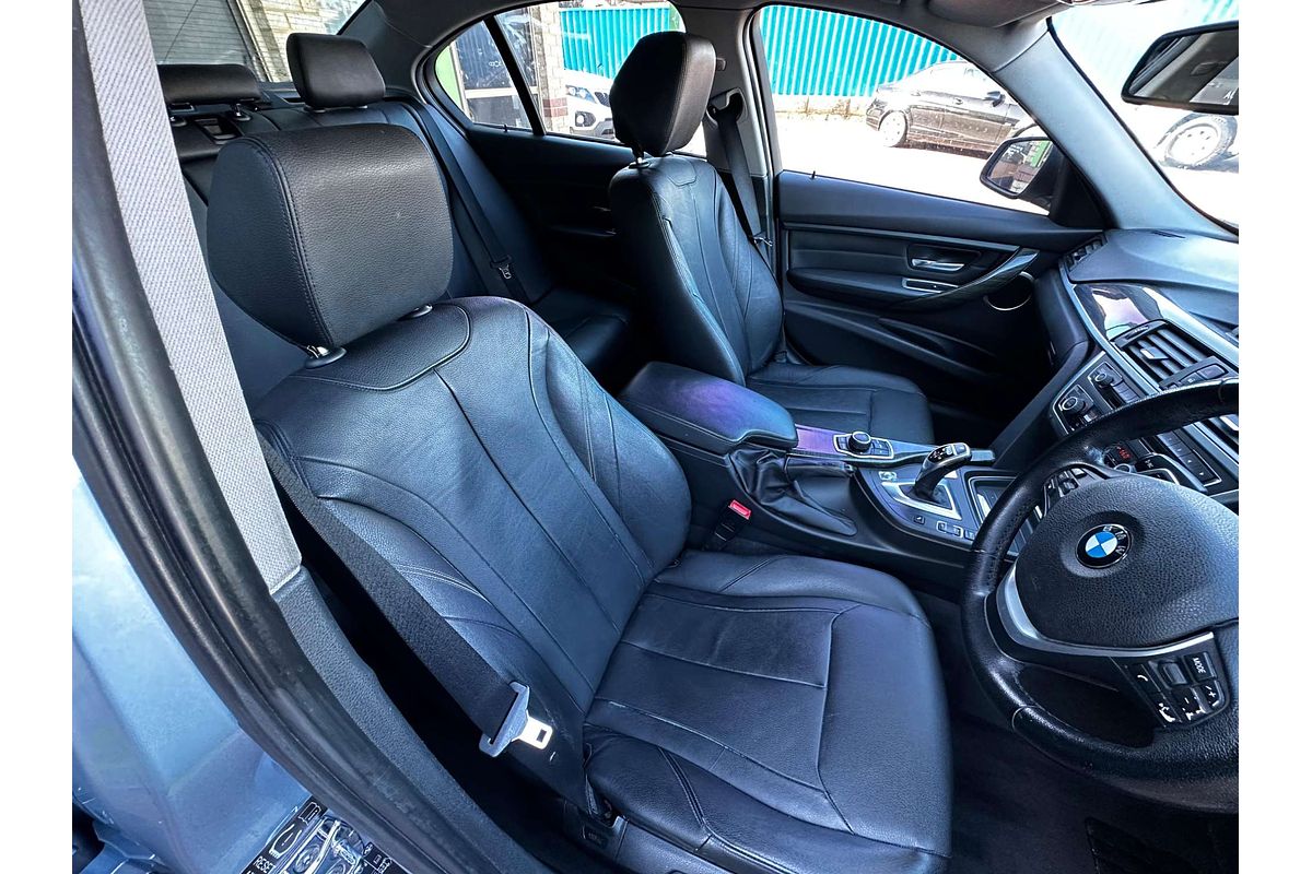 2012 BMW 3 Series 320i F30