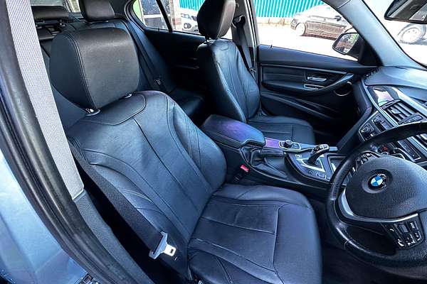 2012 BMW 3 Series 320i F30